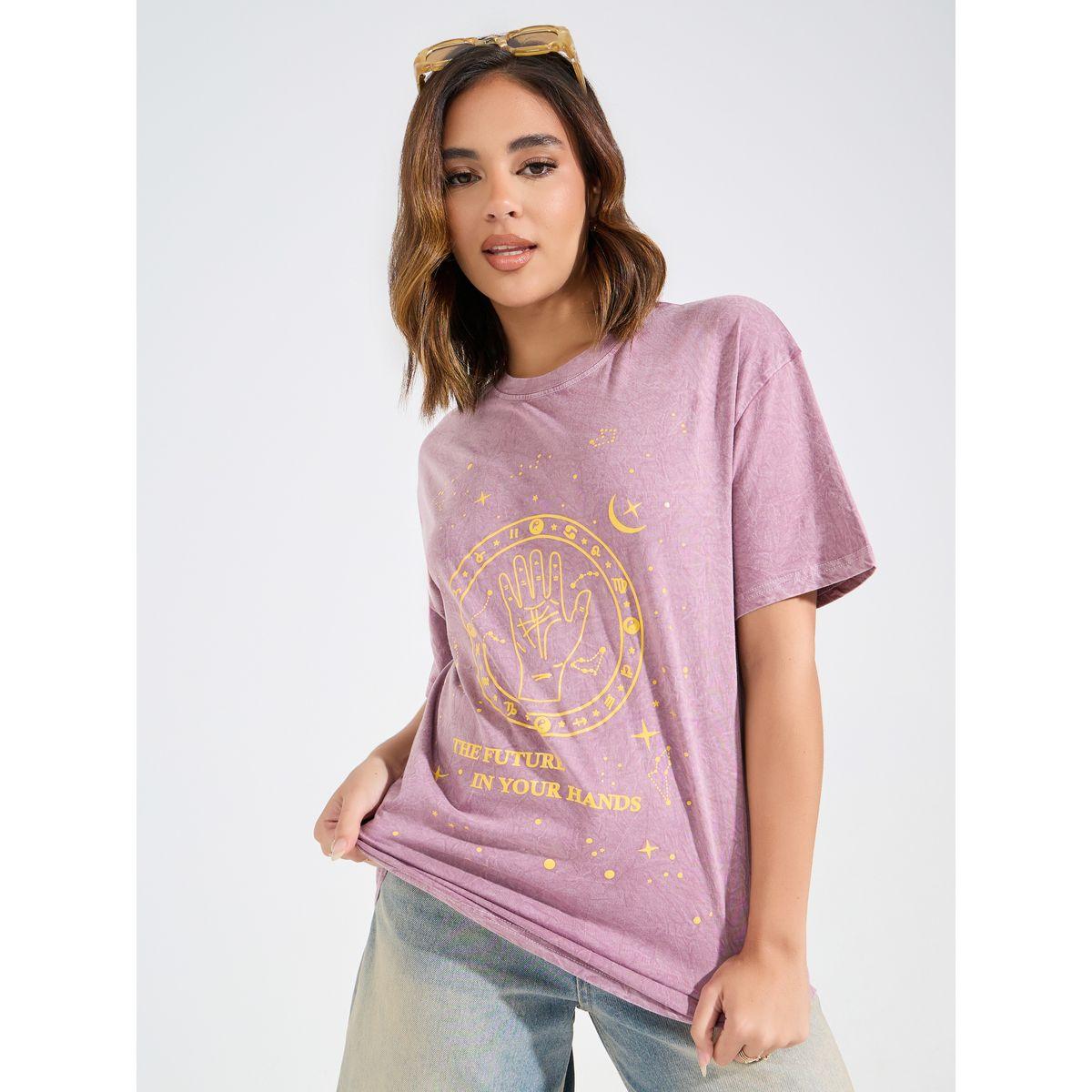 تيشيرت فضفاض بطبعة جرافيك واكتاف منخفضة-women-clothing-tshirts-image-1