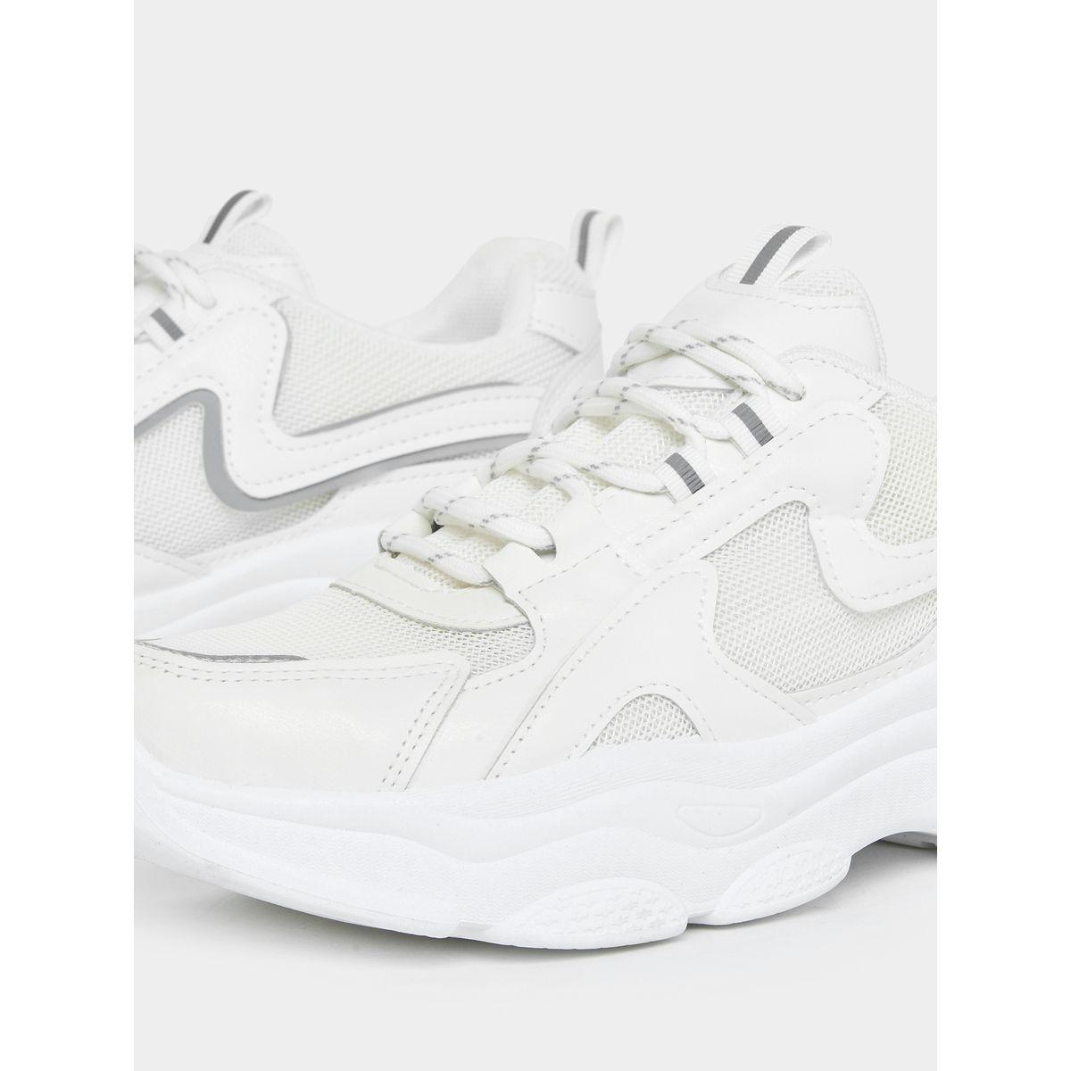 حذاء سنيكرز بتفاصيل بارزة الملمس-women-shoes-sneakers-image-5