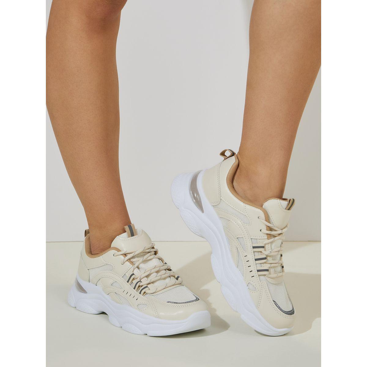 حذاء سنيكرز بكعب شانكي ورباط غلق-women-shoes-sneakers-image-7