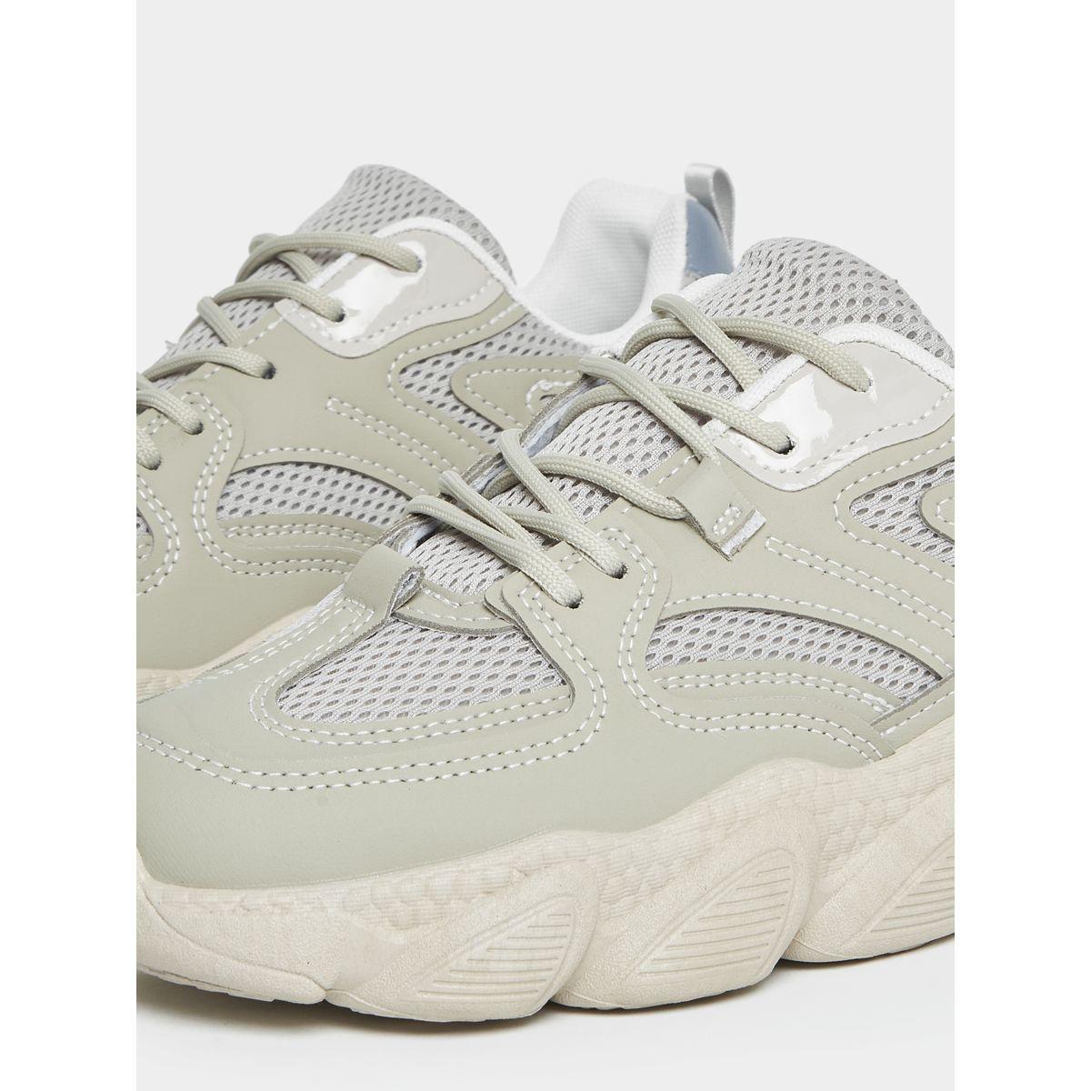 حذاء سنيكرز بكعب شانكي وتفاصيل بارزة الملمس-women-shoes-sneakers-image-5