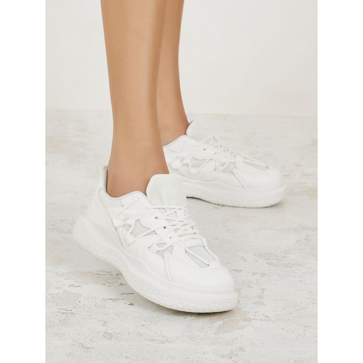 حذاء كاجوال بتفاصيل بارزة الملمس-women-shoes-sneakers-image-1