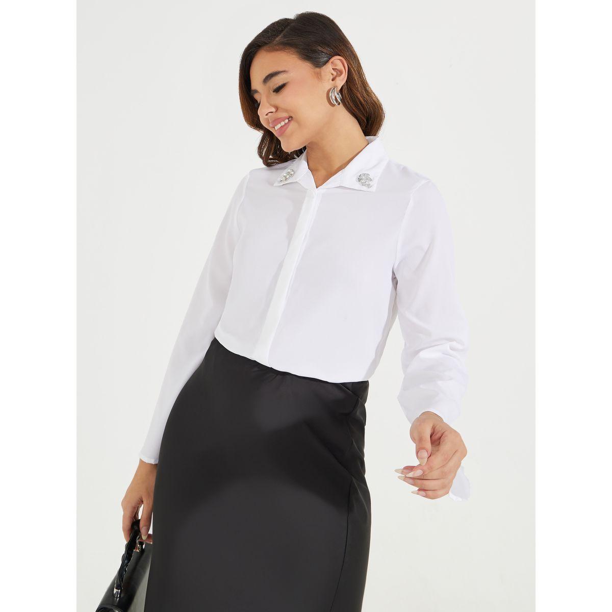 بلوزة سادة بياقة منمقة مع ازرار مخفية-women-clothing-shirtsandblouses-shirts-image-1
