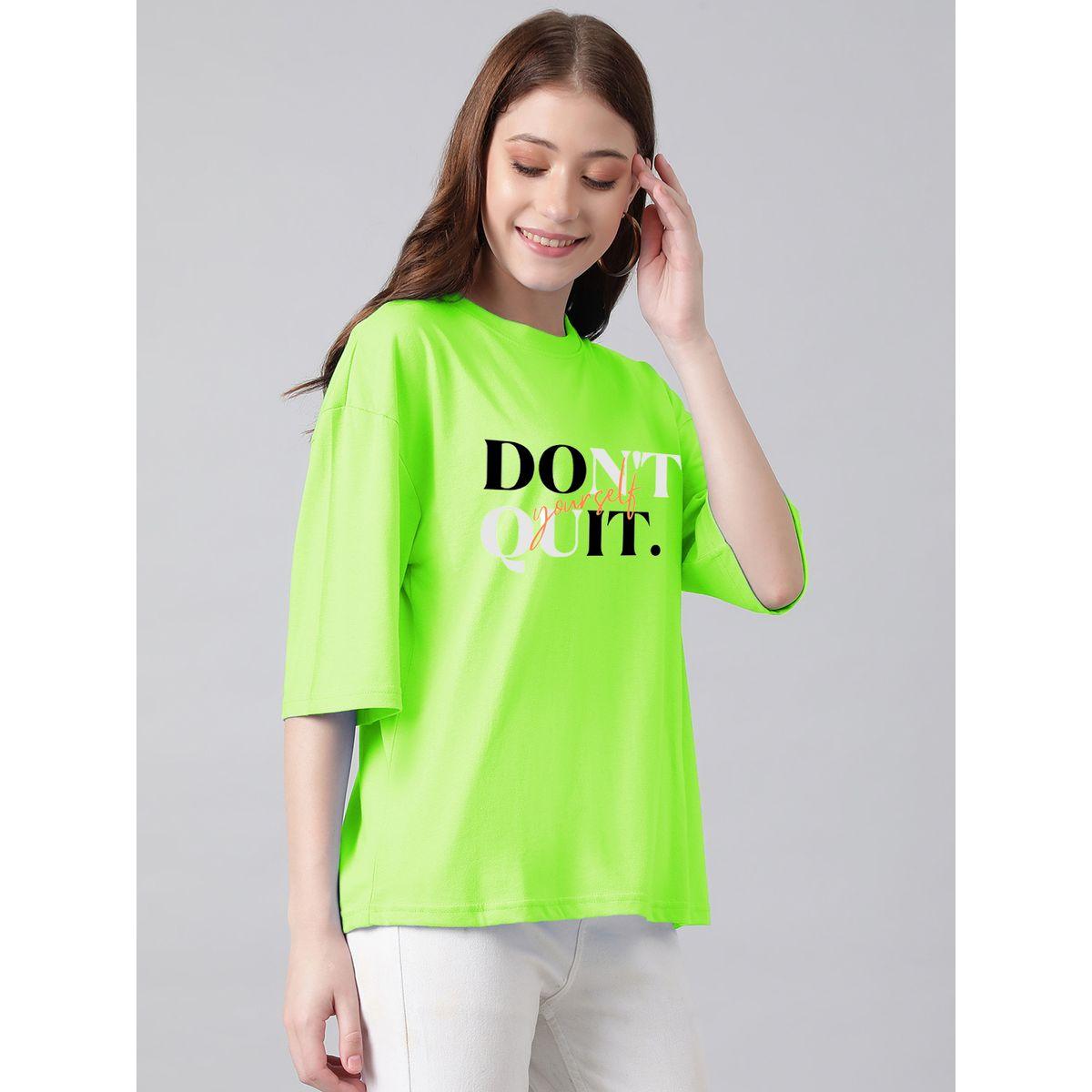 تيشيرت فضفاض بطبعة كتابة مع اكتاف منخفضة كوتي × ستايلي-women-clothing-tshirts-image-5
