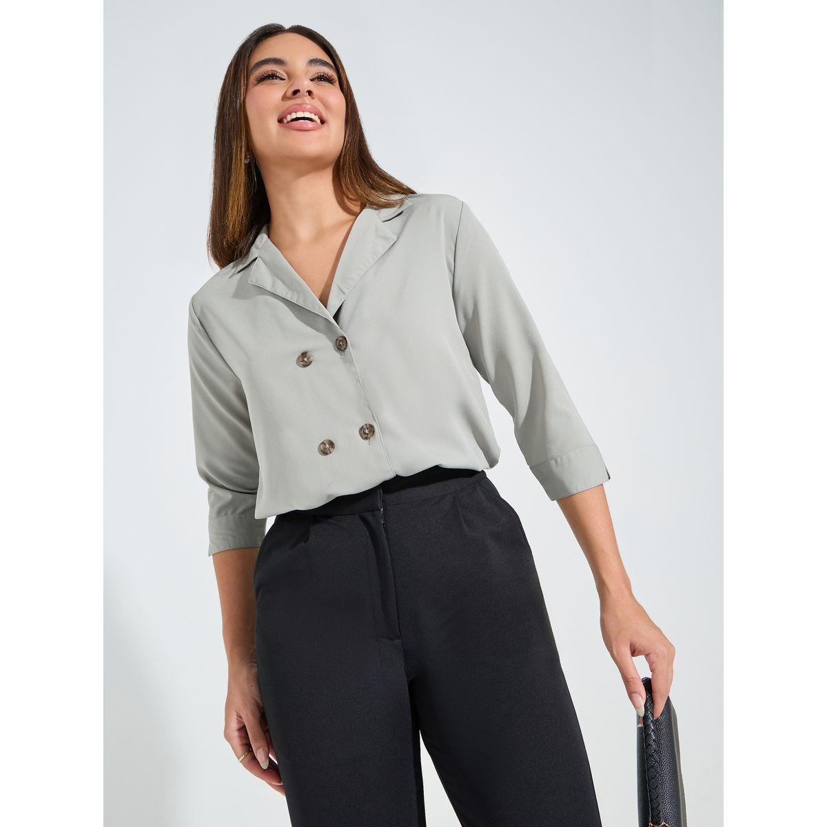 بلوزة بقصة عادية وياقة بشق مع ازرار-women-clothing-shirtsandblouses-shirts-image-1