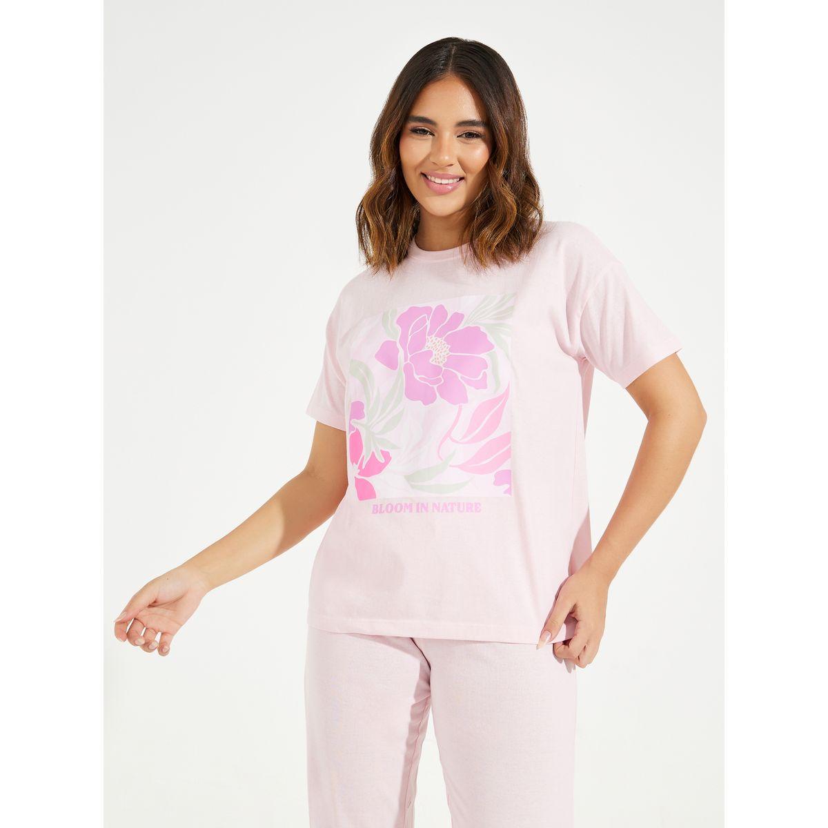 Styli Unwind Framed Floral Print Dropped Shoulder T-Shirt & Cuffed Pyjama Set-women-clothing-nightwear-pyjamas-longsets-image-3