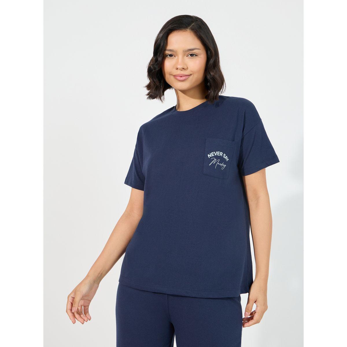 Styli Unwind Slogan Pocket Print T-Shirt & Ruffled Waistband Pyjama Set-women-clothing-nightwear-pyjamas-longsets-image-3