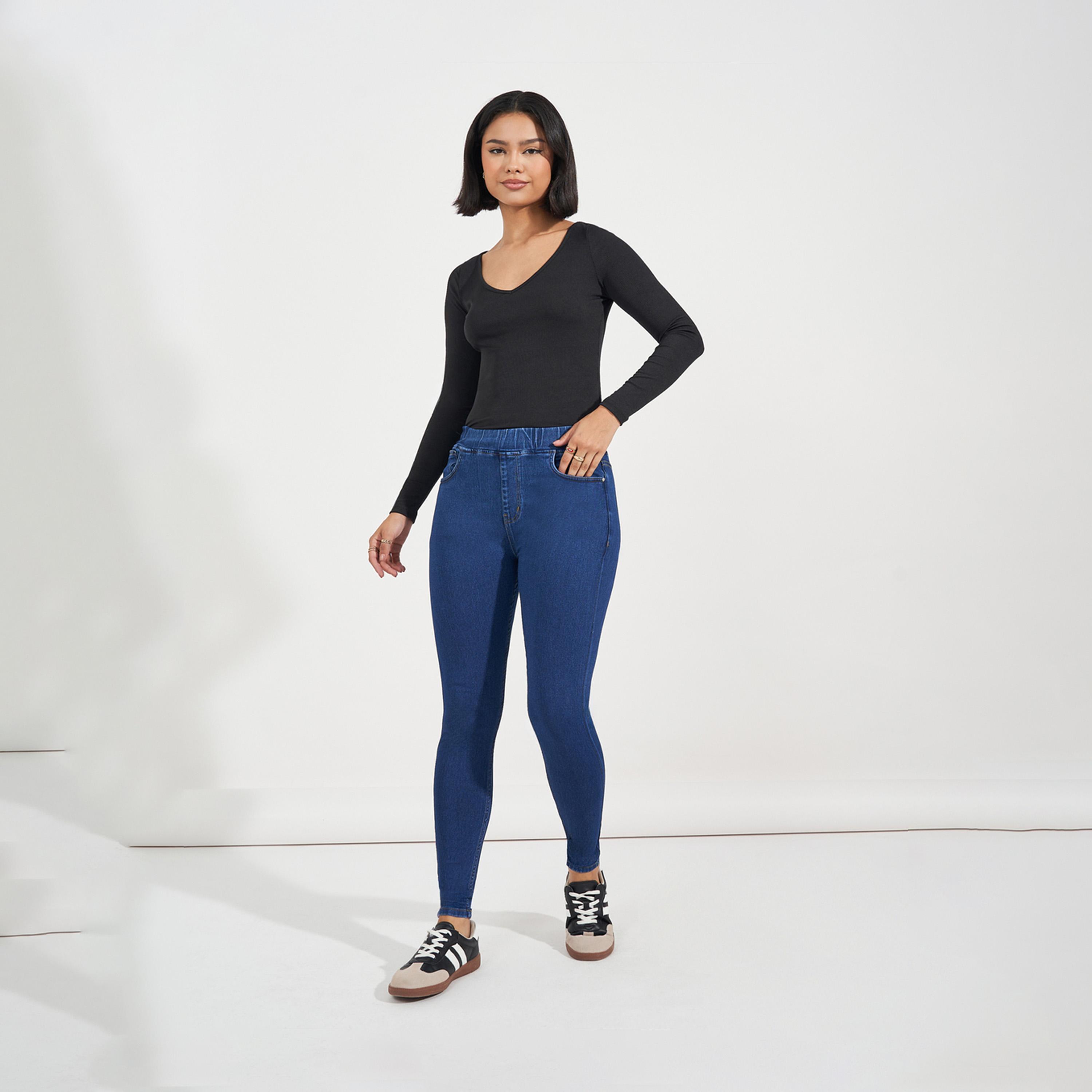 ستايلي - بنطال جينز ضيق بخصر عالٍ وقصة ضيقة مع جيوب-women-clothing-bottoms-jeans-image-2
