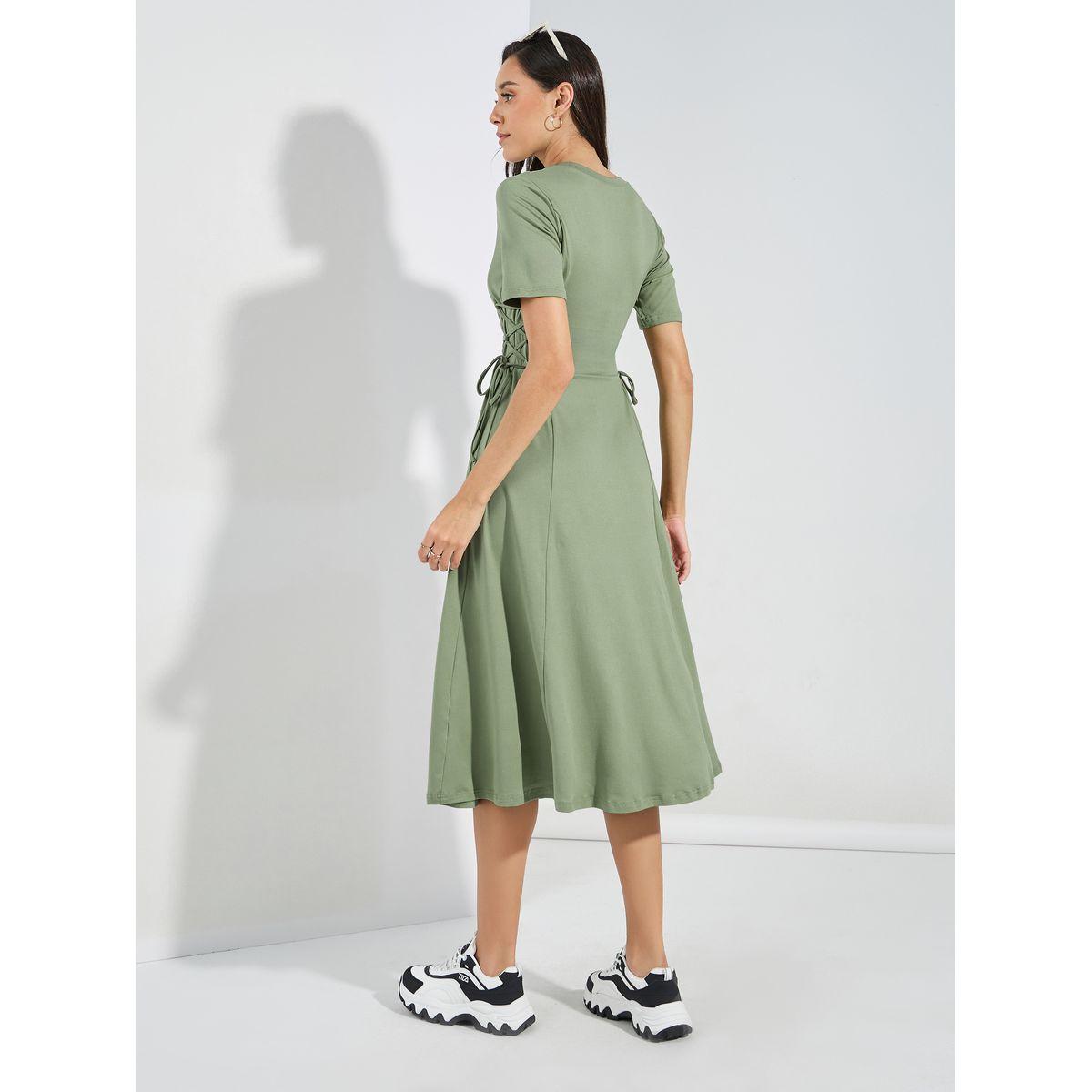 فستان ميدي مزين بشارة مع اربطة جانبية-women-clothing-dresses-image-4