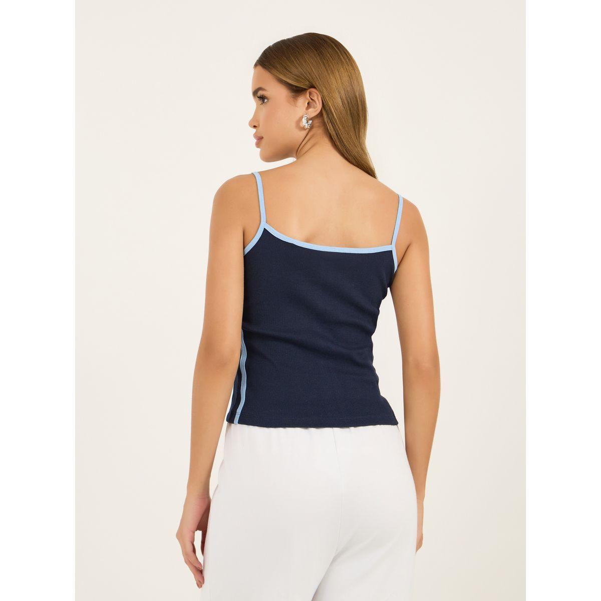 بلوزة كامي مُجسمة بتفاصيل مُضلعة وطبعة جرافيك-women-clothing-tshirts-image-4