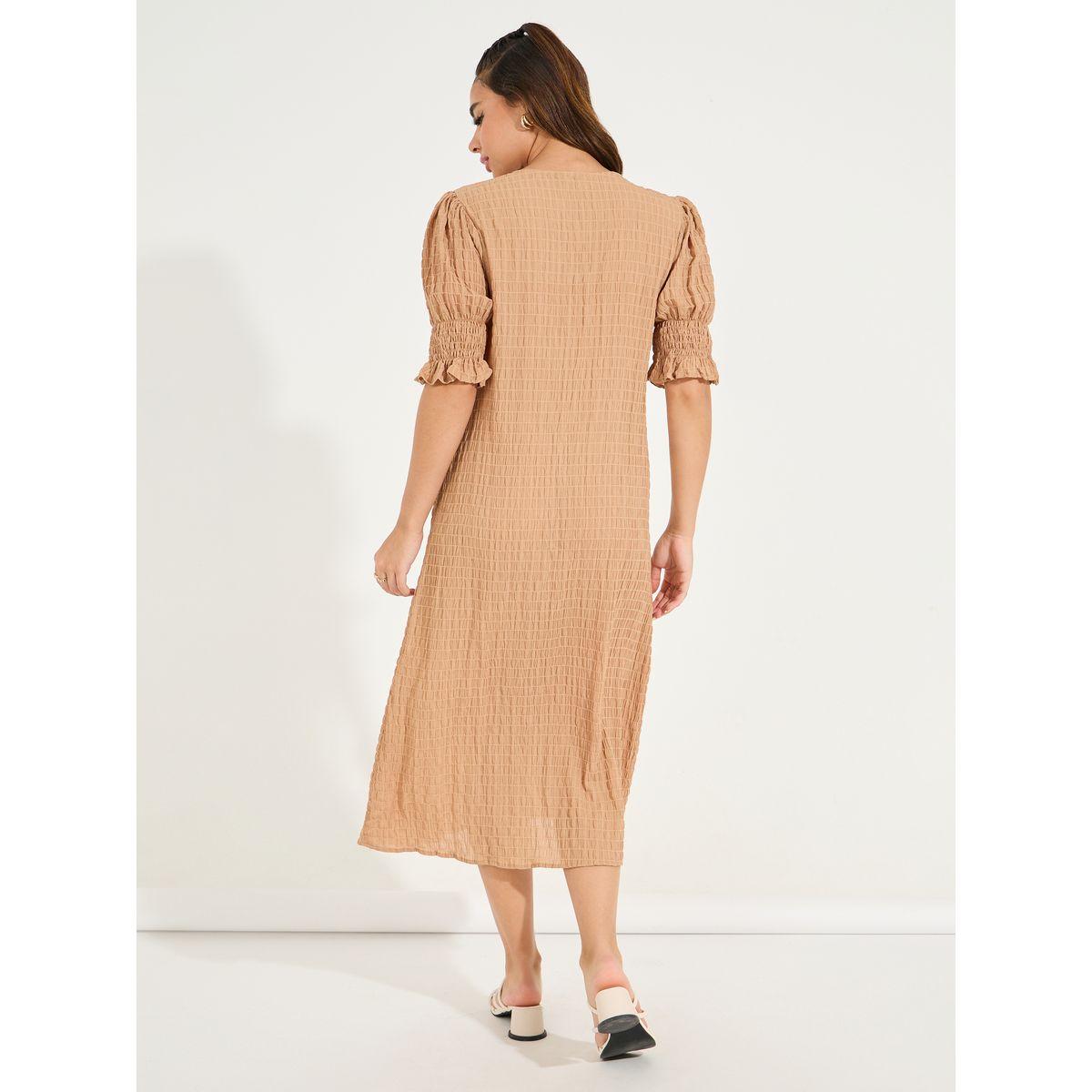 فستان ميدي بتفاصيل بارزة الملمس واكمام منفوخة-women-clothing-dresses-image-4