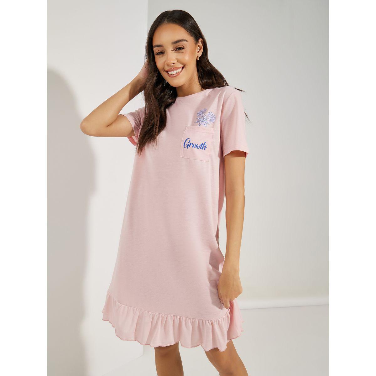 قميص نوم مطبع بكتابة مع زهور وتفاصيل كشكش-women-clothing-nightwear-nighties-image-1