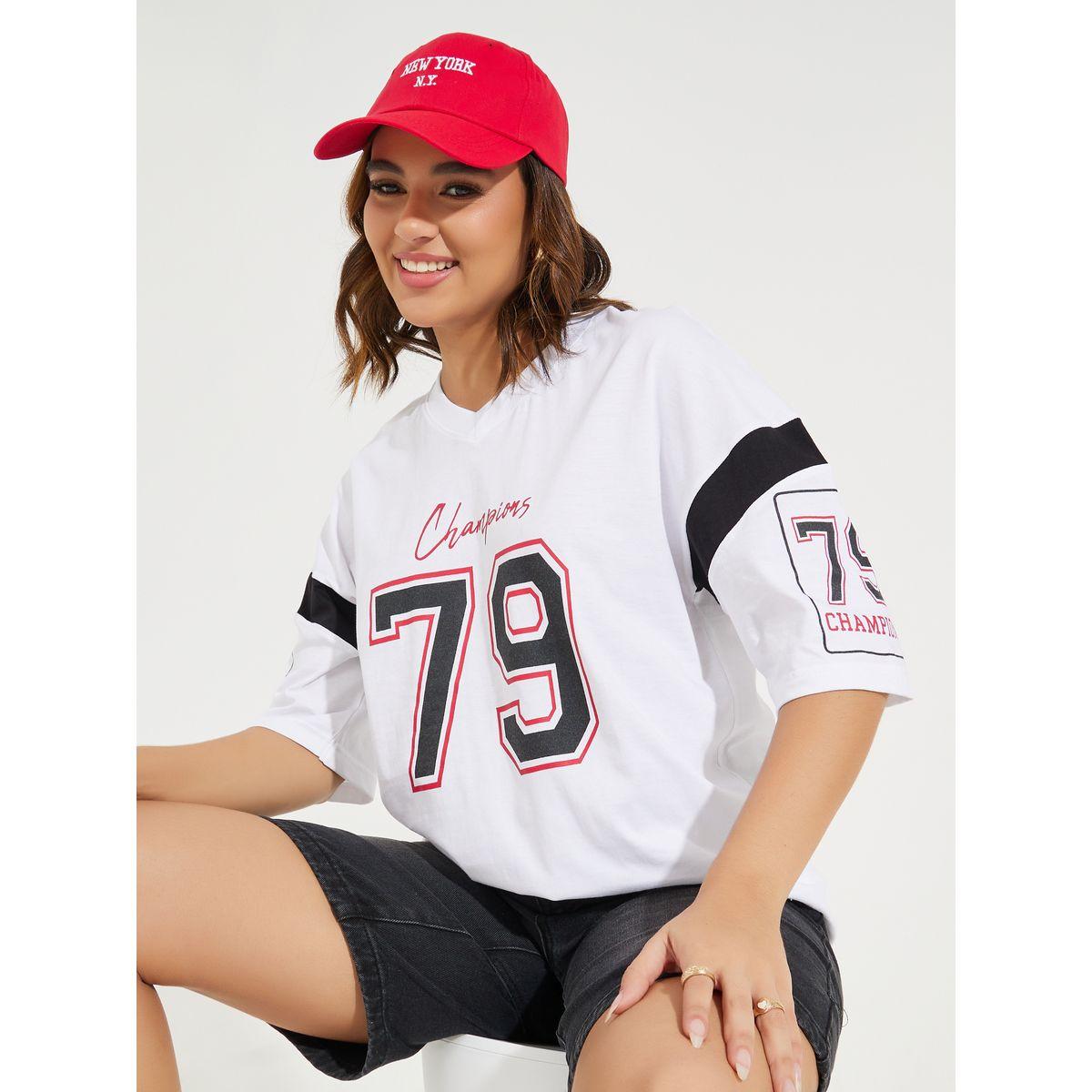 تيشيرت فضفاض مطبع بكتابة مع اكمام مبالغ فيها-women-clothing-tshirts-image-1