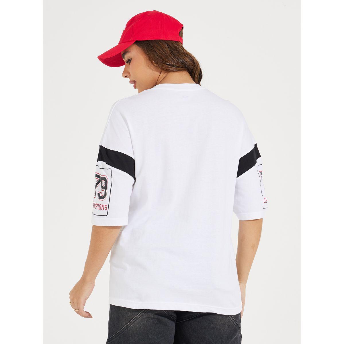Styli Oversized Slogan Print V Neck T-Shirt with Exaggerated Sleeve-women-clothing-tshirts-image-6