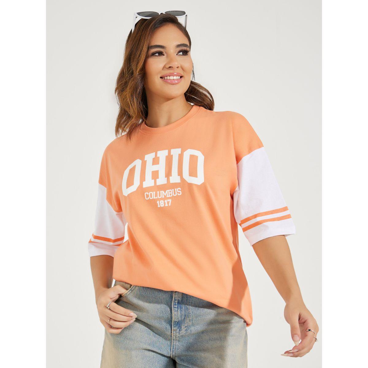 تيشيرت فضفاض بنمط كتل الالوان واكتاف منخفضة-women-clothing-tshirts-image-1