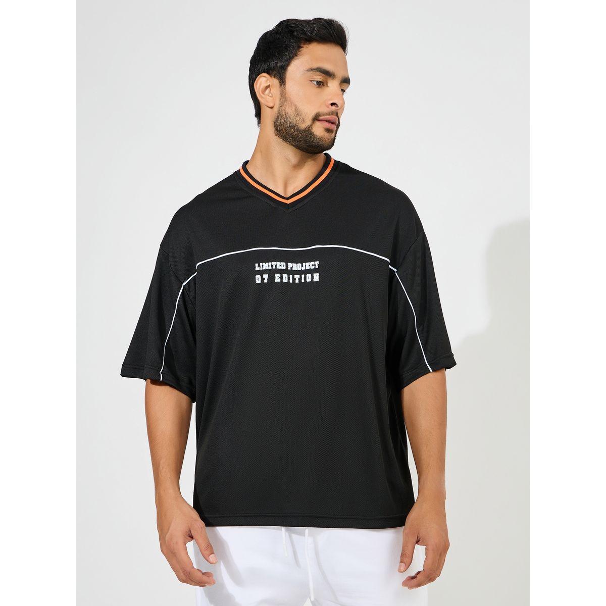Styli Limited Premium Mesh Knit V Neck Boxy T-Shirt with Tipping Rib-men-clothing-tshirtsandpolos-tshirts-image-1