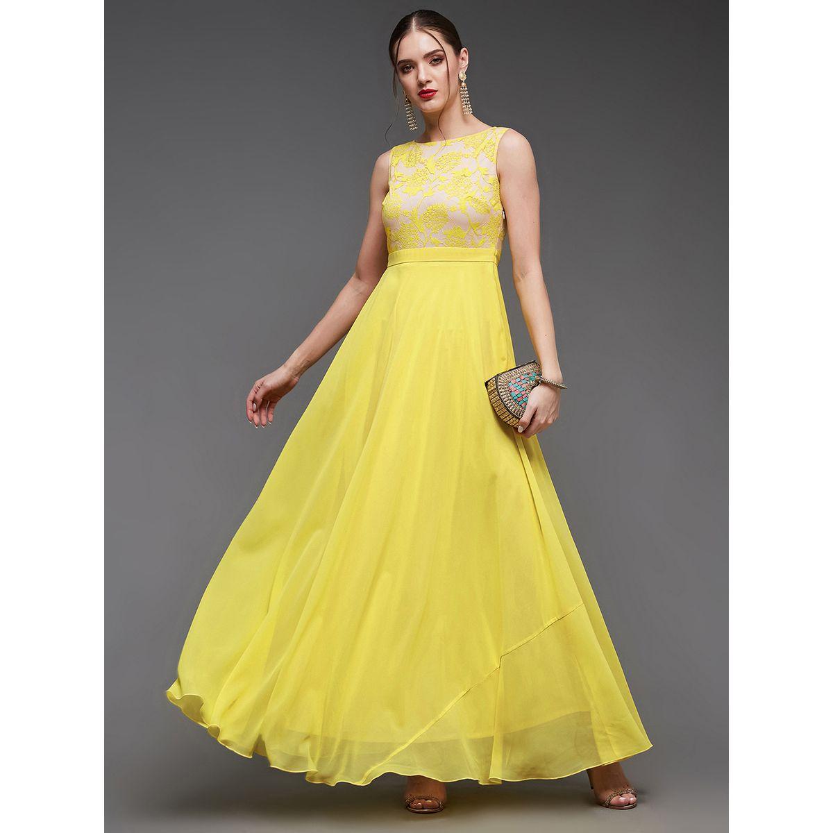 Miss Chase X Styli  Lace Yoke Sleeveless A-Line Maxi Dress-women-clothing-dresses-image-1