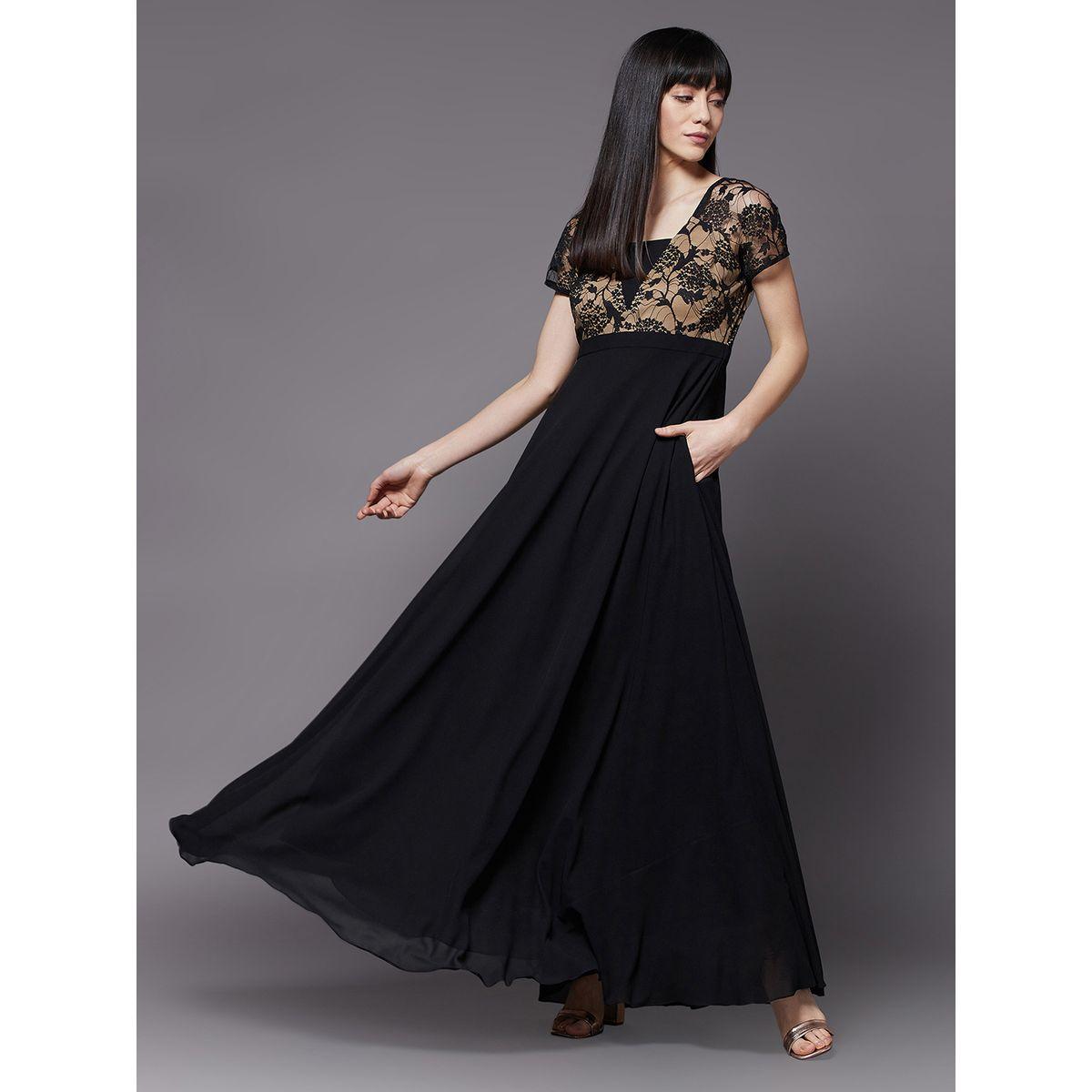 فستان طويل بتفاصيل دانتيل وحافة واسعة ميس تشيس × ستايلي-women-clothing-dresses-image-1