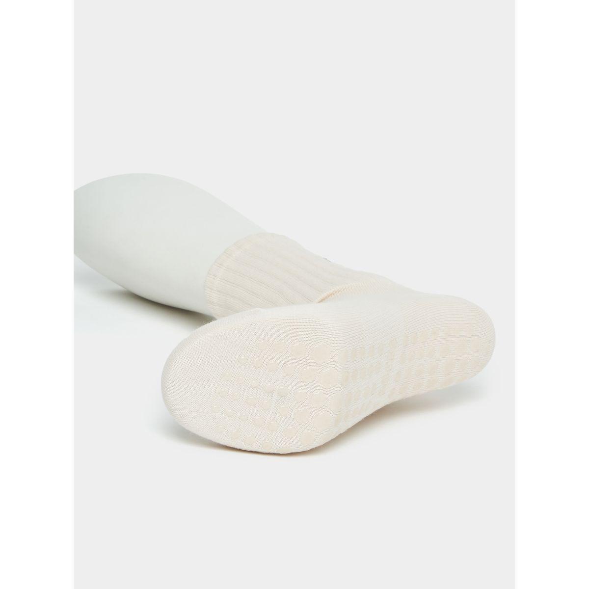 Styli Active Text Silicon Pad Base Crew Yoga Socks-sports-gear-gym-image-5