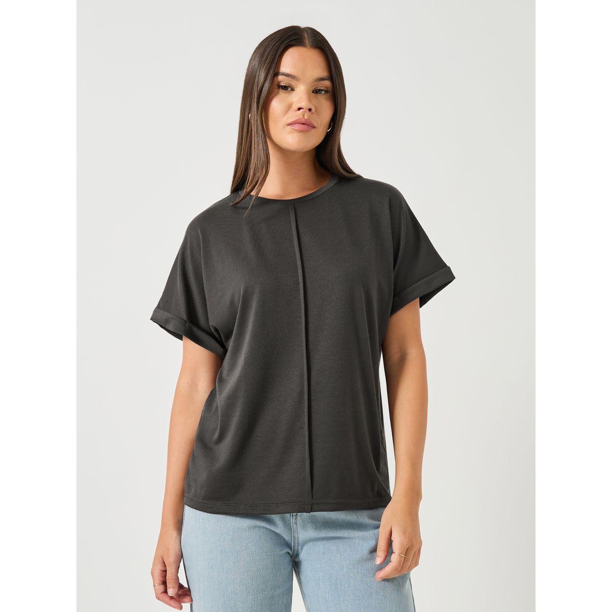 تيشيرت بقصة عادية وياقة دائرية-women-clothing-tshirts-image-2