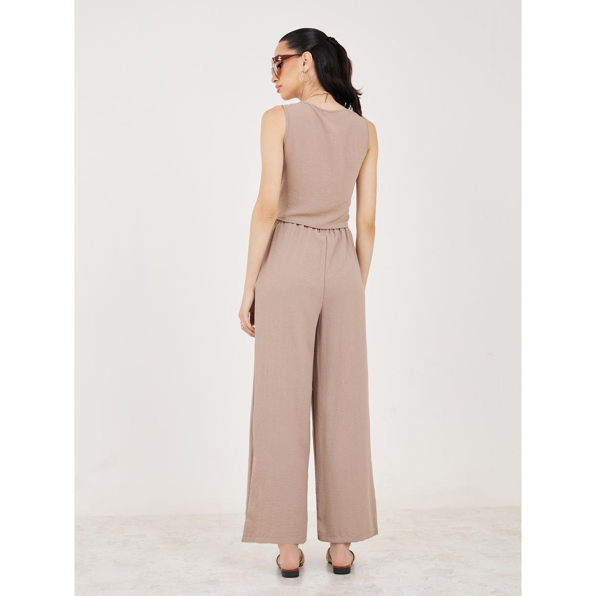طقم منسق من بنطال بارجل مستقمية وبلوزة قصيرة بازرار-women-clothing-coordsets-image-4