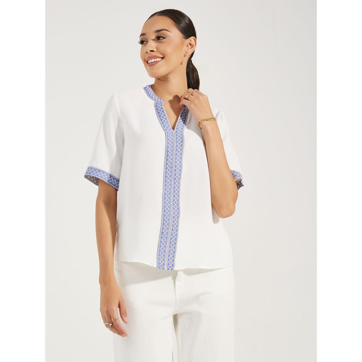 بلوزة بوكسي بتفاصيل مُطرّزة وحزوز-women-clothing-shirtsandblouses-blouses-image-2