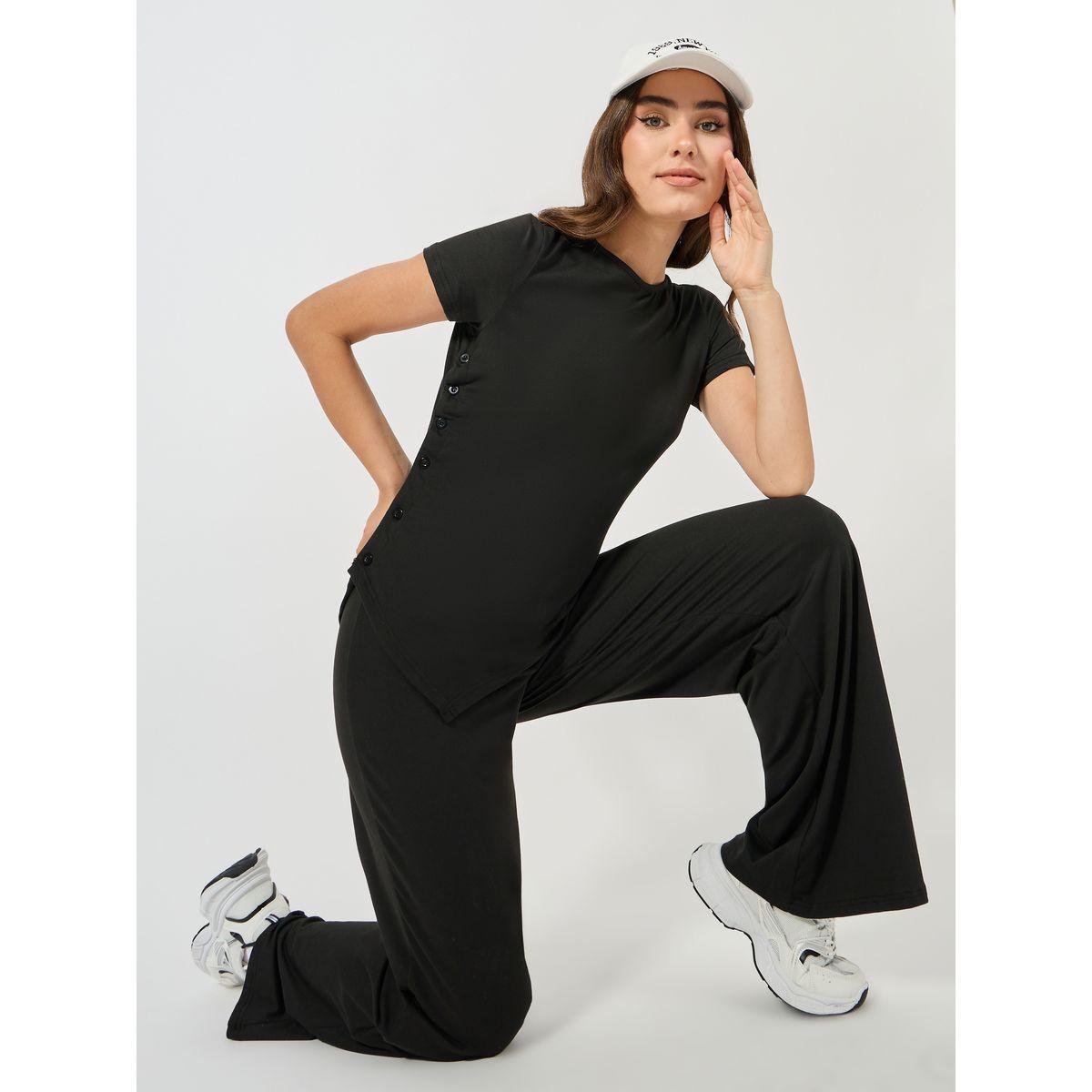 طقم منسق من جوغر مع بلوزة محبوكة بازرار غلق-women-clothing-coordsets-image-1