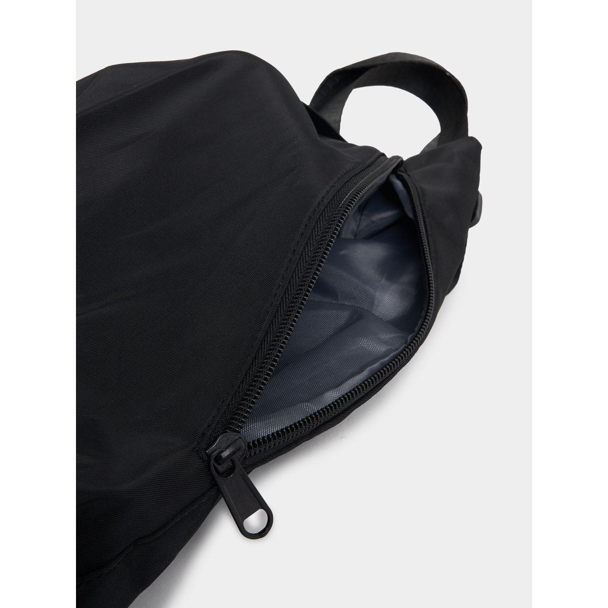 Styli Mesh Insert Sports Bag with Bottom Compartment-travel-luggagesandbags-dufflebags-image-4