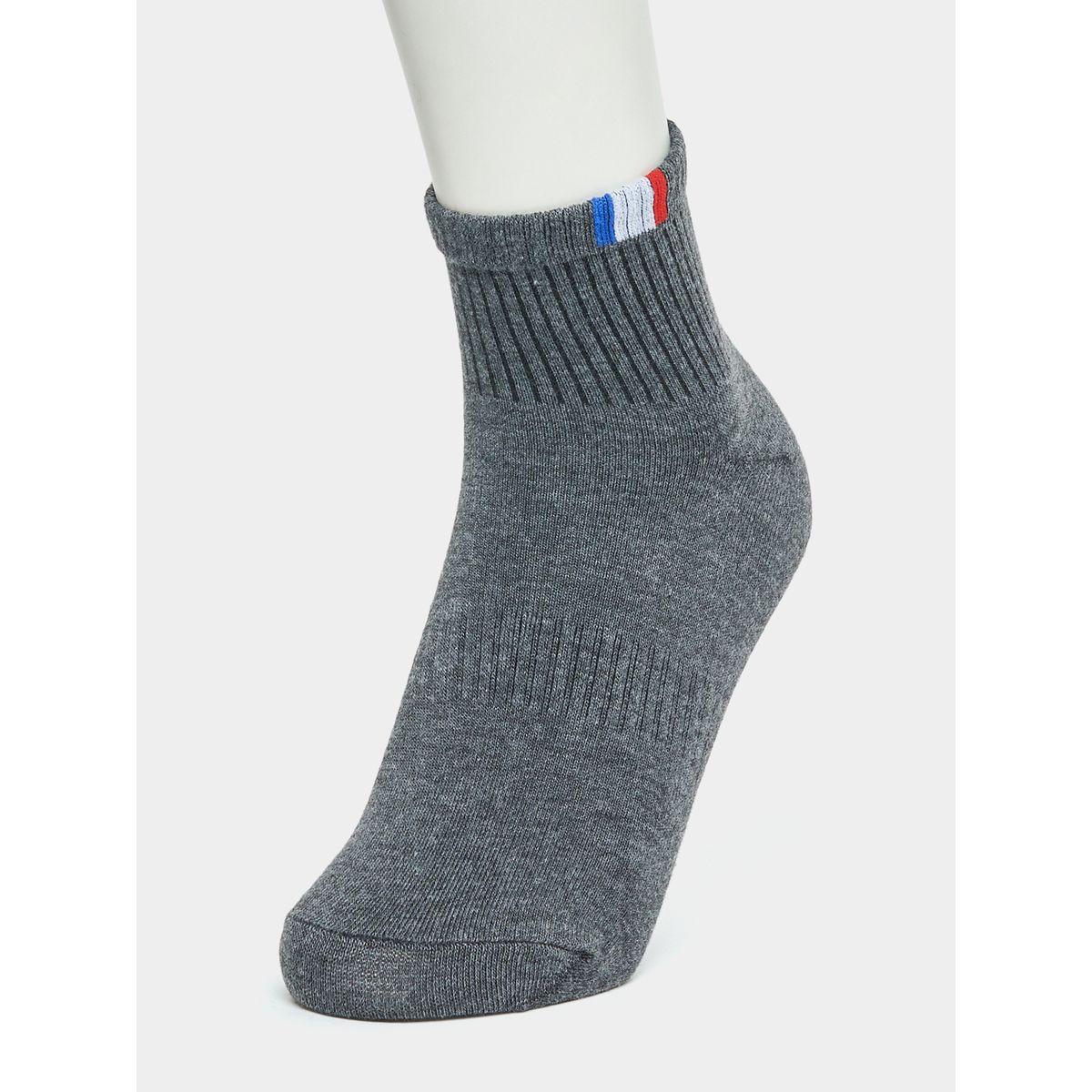 مجموعة من 5 جوارب عصرية-men-socks-image-10