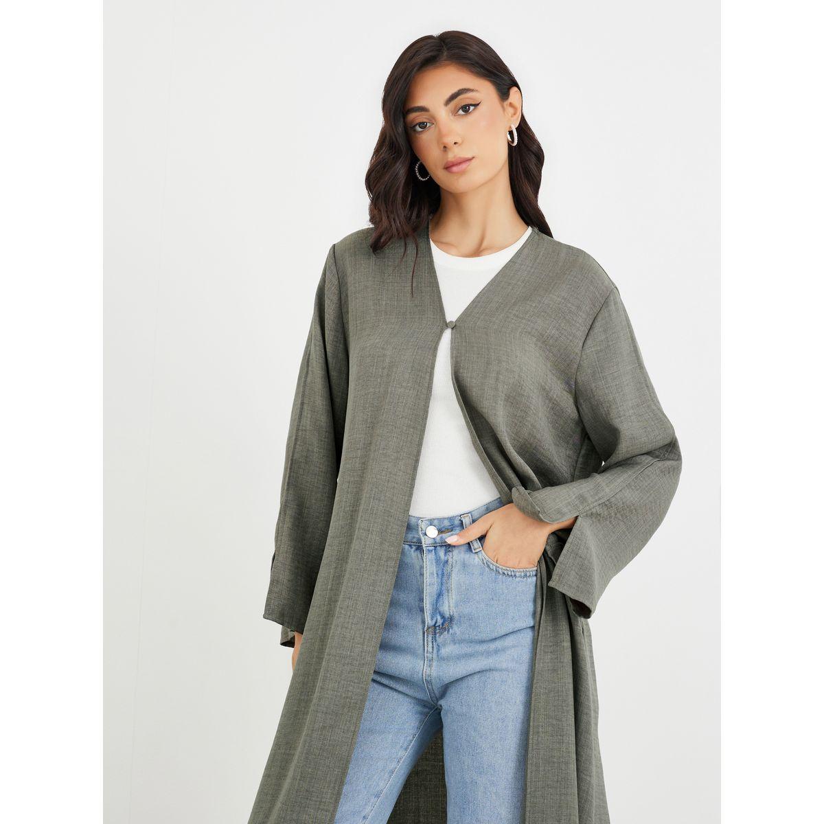 أميرة x ستايلي عباية بحافة واسعة وتفاصيل أكمام بشق مع زر-women-arabicclothing-abayas-image-3