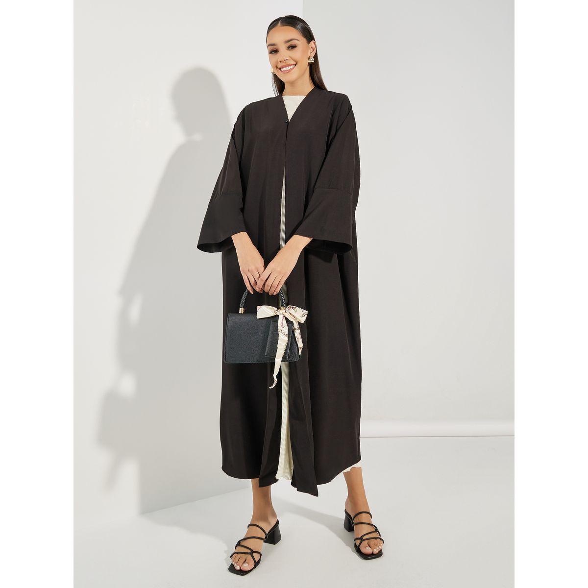 Styli Textured Abaya with Button Closure-women-arabicclothing-abayas-image-1