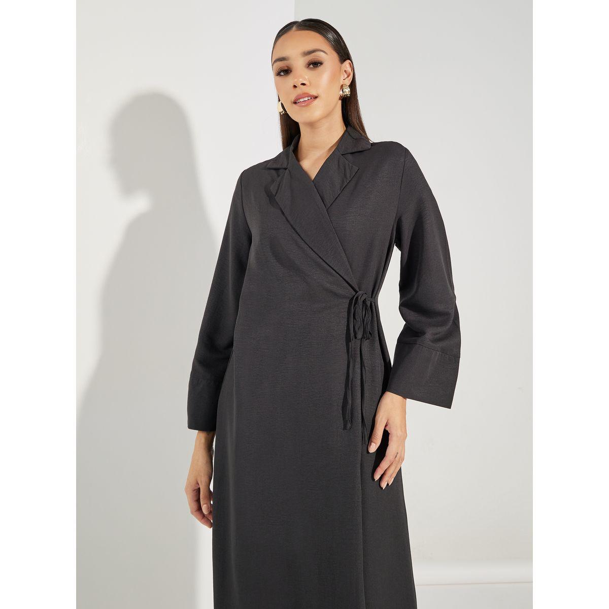 عباية بنمط لف وياقة بشق مع اربطة خصر-women-arabicclothing-abayas-image-2