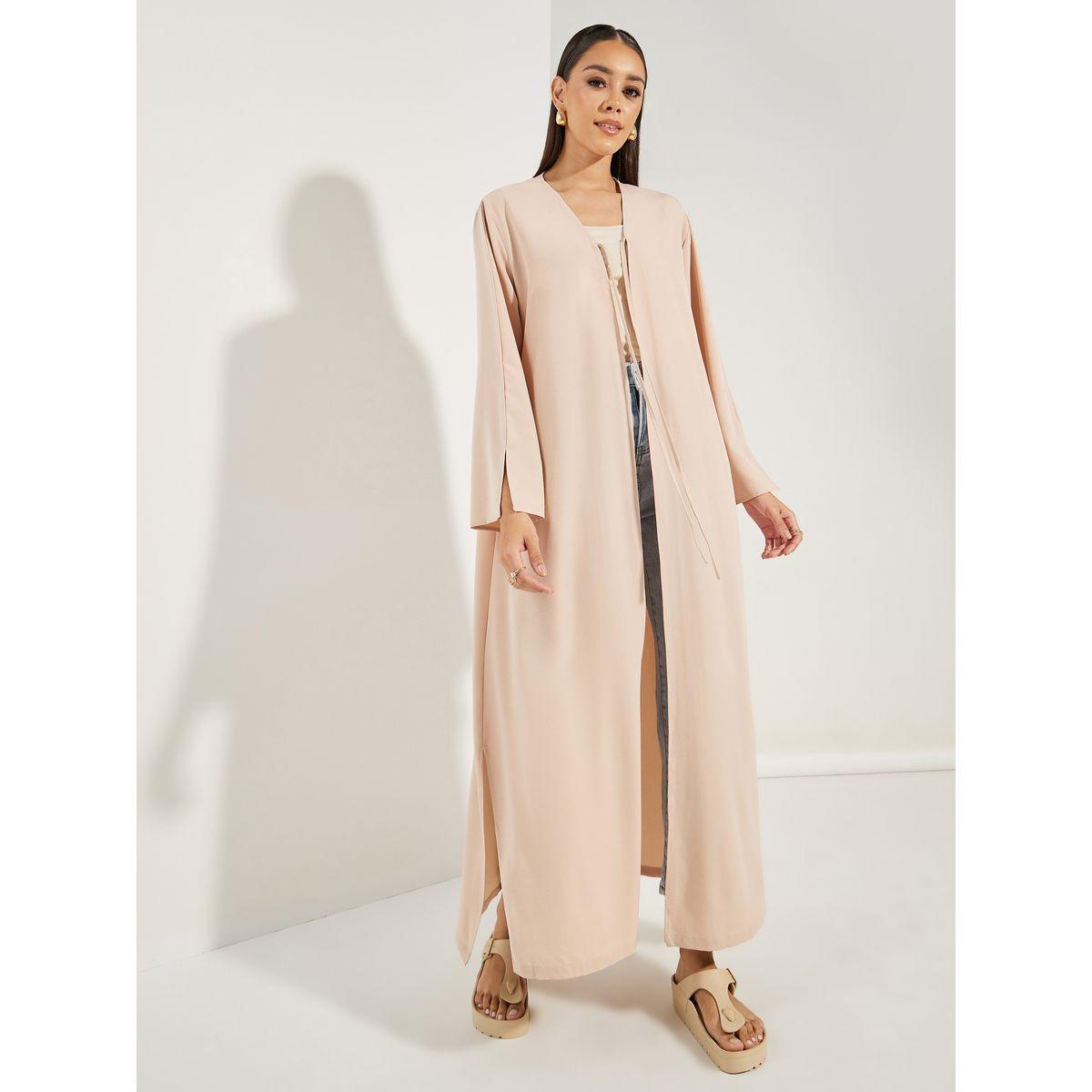 عباية بتفاصيل بارزة الملمس مع اكمام بشق-women-arabicclothing-abayas-image-2