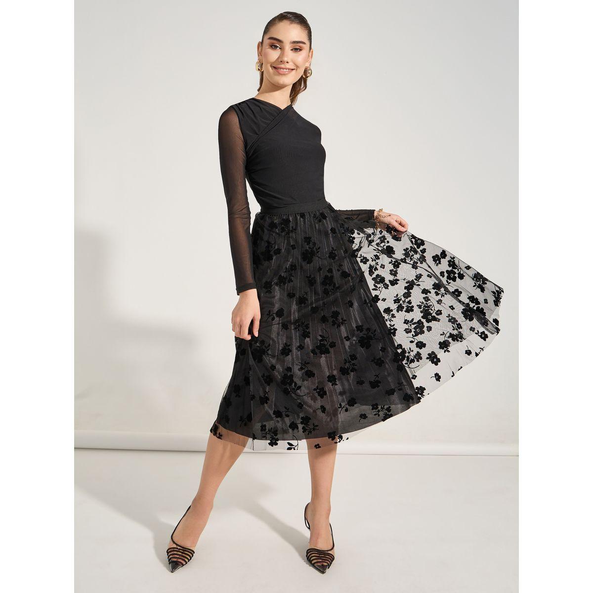 تنورة ميدي بتفاصيل شبكية ومزينة بزهور-women-clothing-bottoms-skirts-image-2