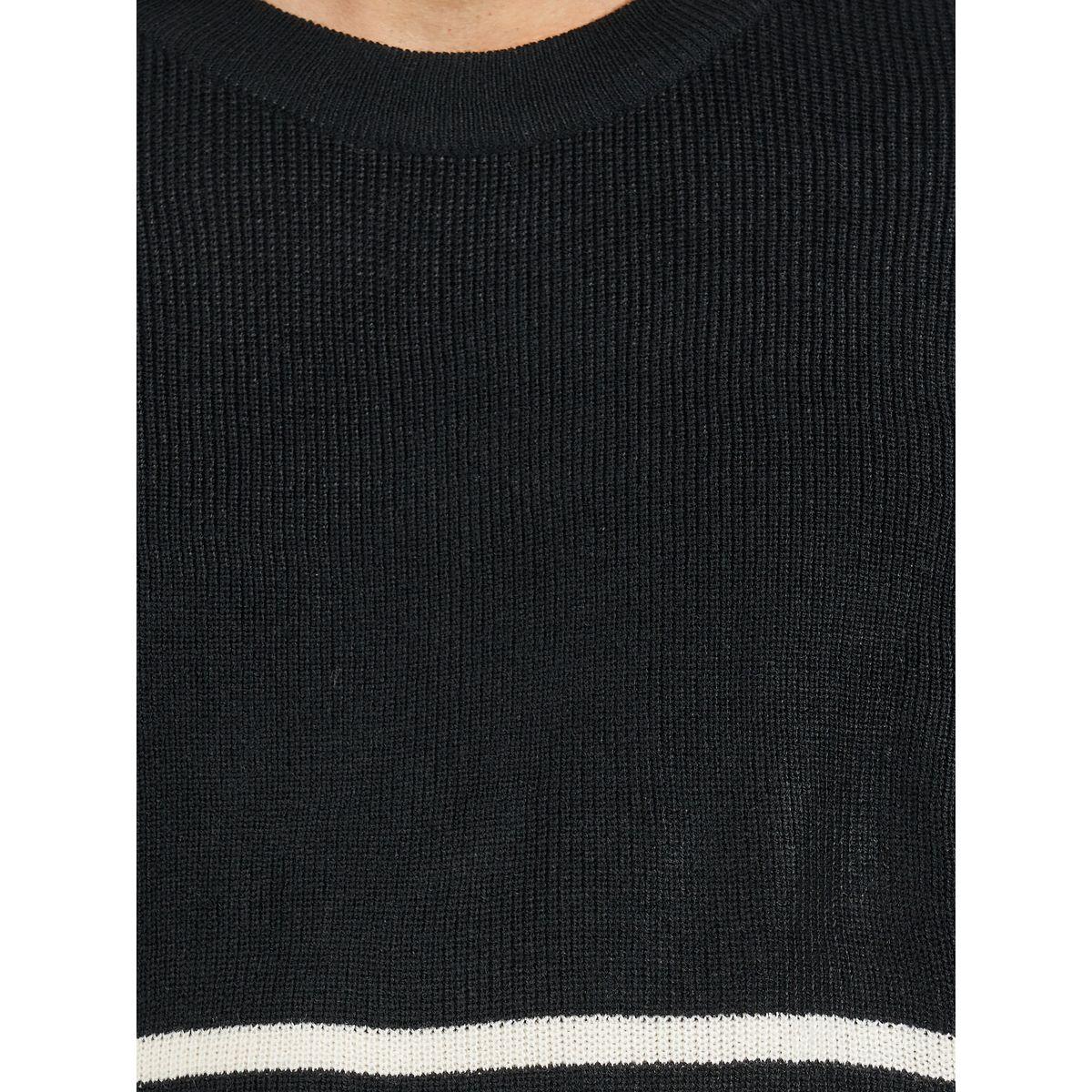 Styli Horizontal Tuck Stripe Relaxed Fit Lightweight Sweater-men-clothing-sweatersandpullovers-image-6