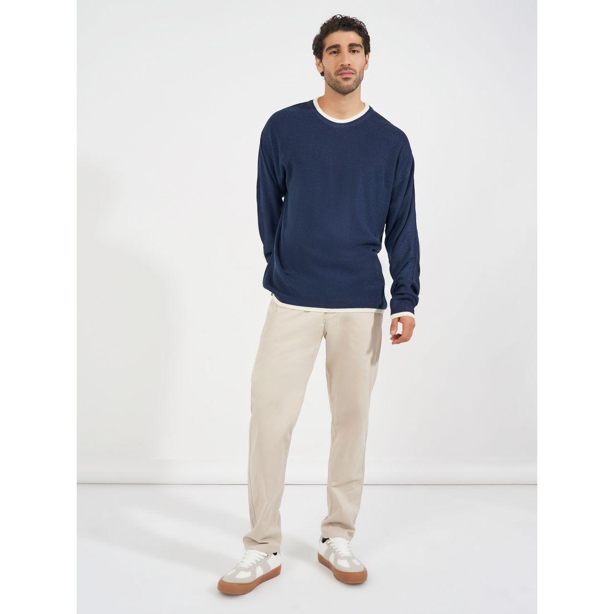 Styli Relaxed Tuck Knit Lightweight Sweater with Contrast Detail-men-clothing-sweatersandpullovers-image-2