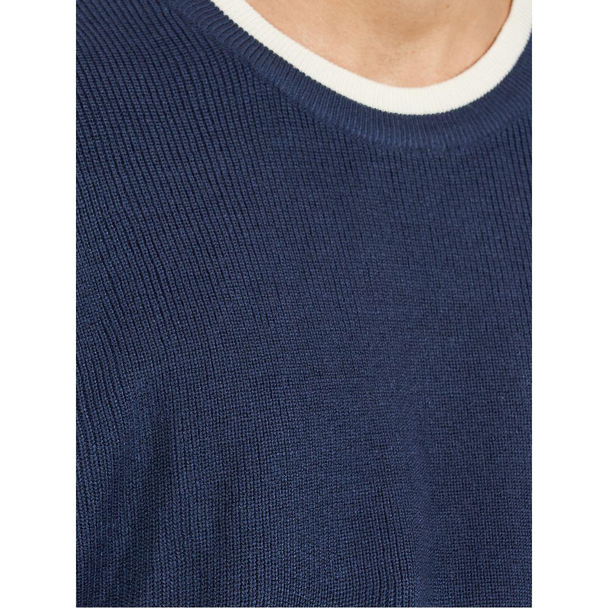 Styli Relaxed Tuck Knit Lightweight Sweater with Contrast Detail-men-clothing-sweatersandpullovers-image-3