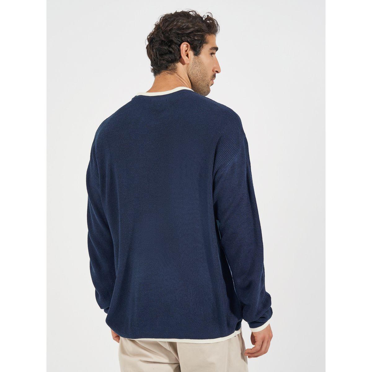 Styli Relaxed Tuck Knit Lightweight Sweater with Contrast Detail-men-clothing-sweatersandpullovers-image-4