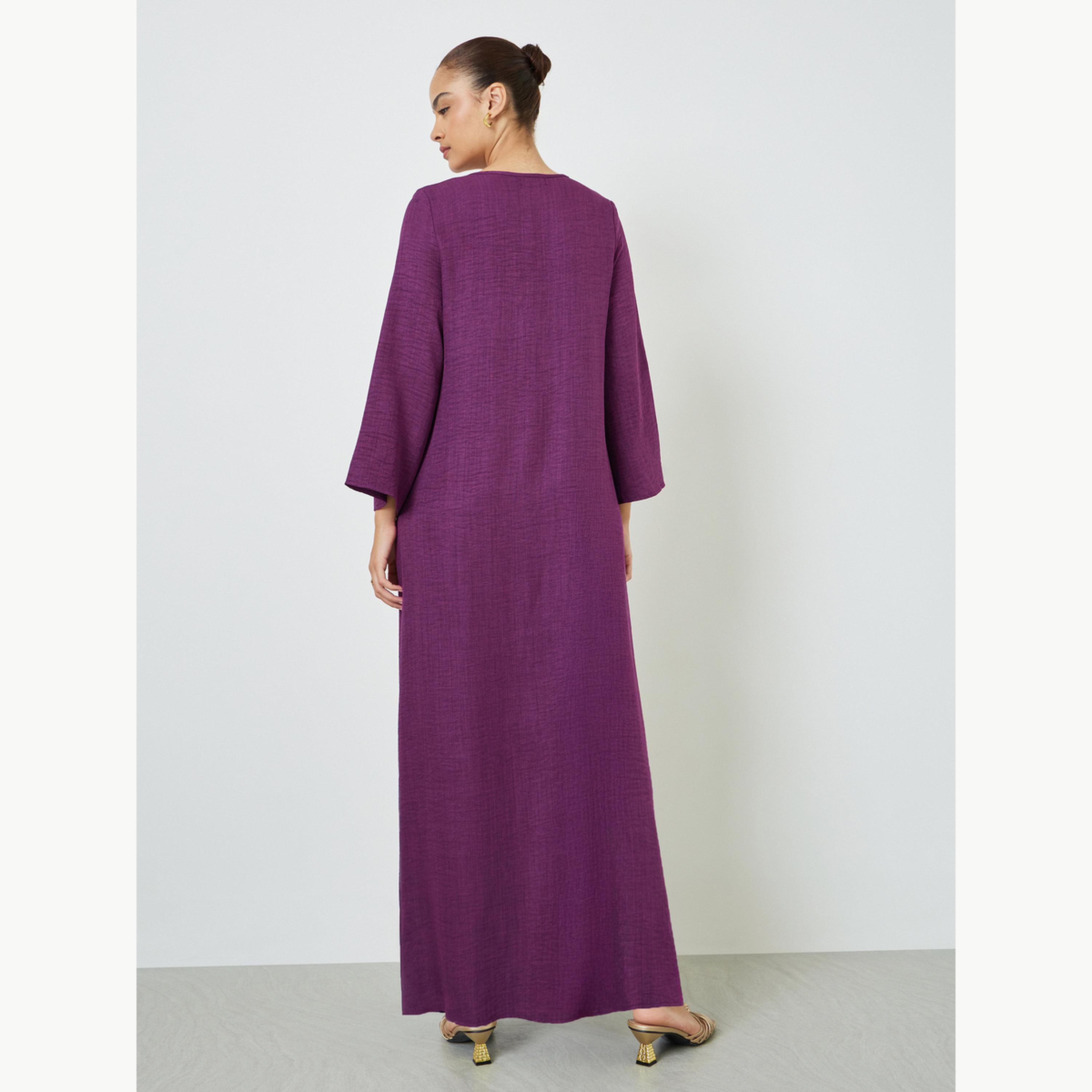 Amirah X Styli Maroon V Neck Jalabiya with Decorative Buttons-women-arabicclothing-jalabiyas-image-4
