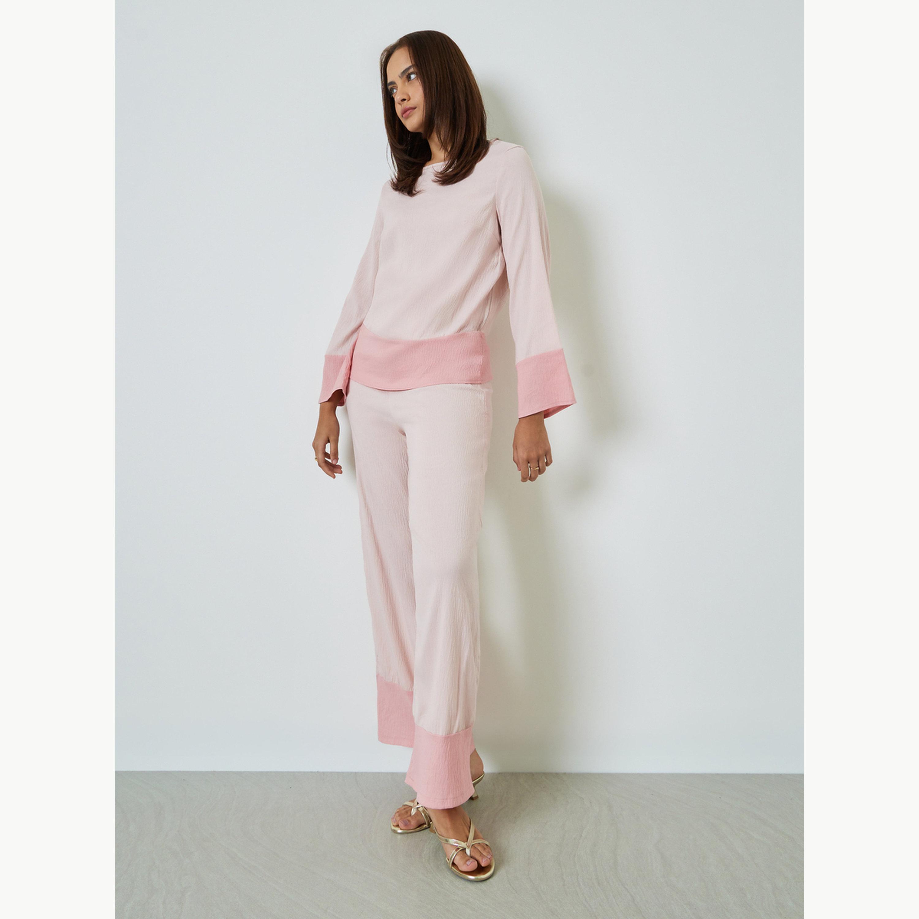 Amirah X Styli Light Pink Contrast Border Top and Pants Modest Set-women-clothing-coordsets-image-2