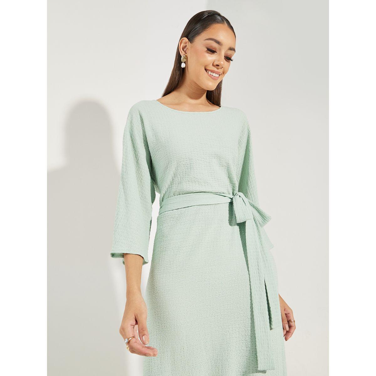 Styli Textured Jalabiya with Side Slit-women-arabicclothing-jalabiyas-image-3