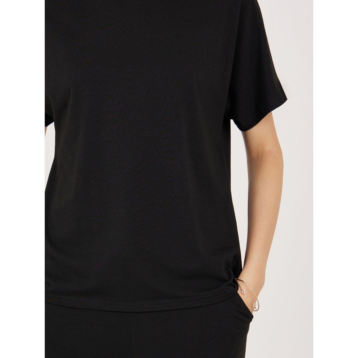 Styli Solid Boat Neck Short Sleeve T-Shirt & Pants Co-Ords-women-clothing-coordsets-image-4