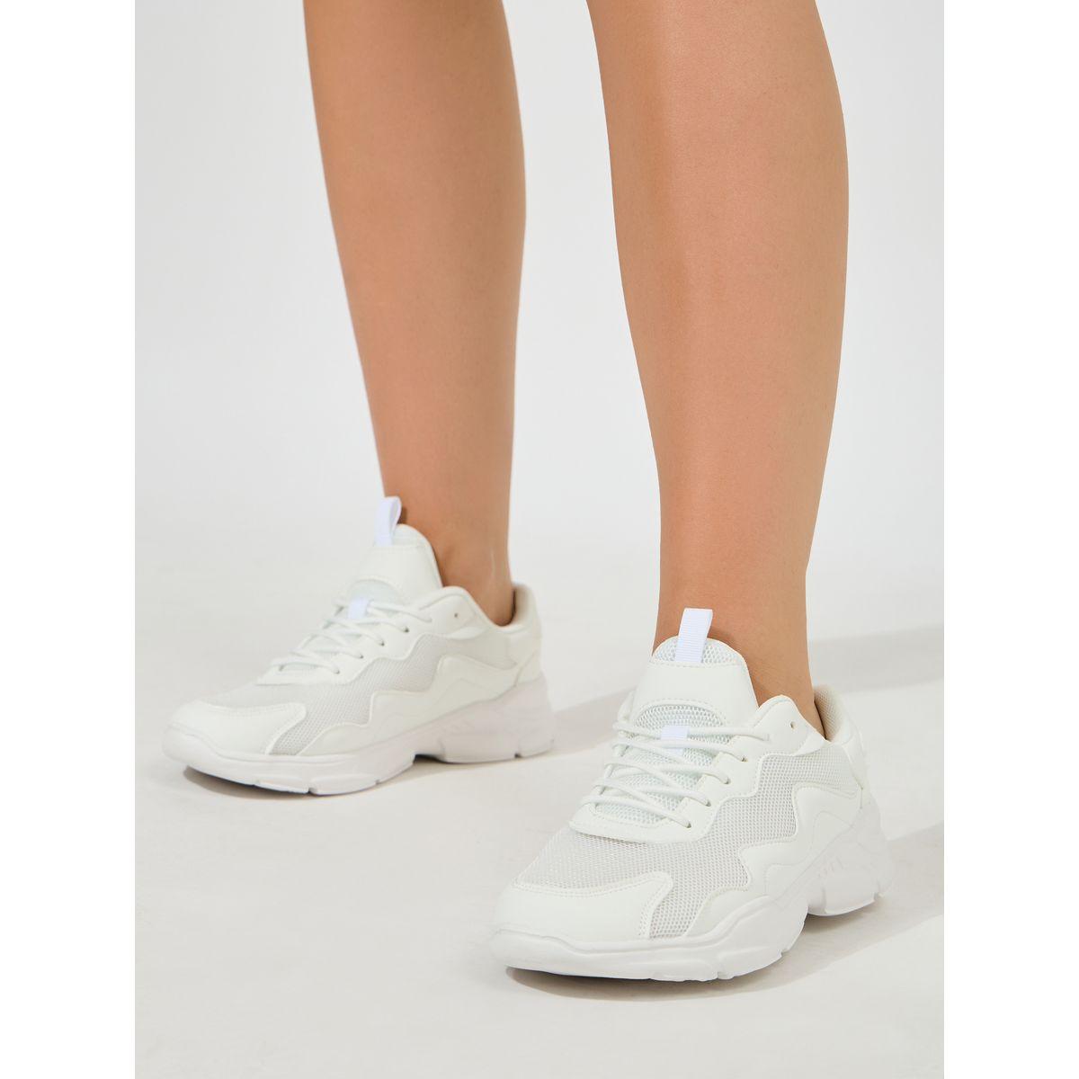 حذاء سنيكرز بتفاصيل بارزة الملمس مع رباط غلق-women-shoes-sneakers-image-7