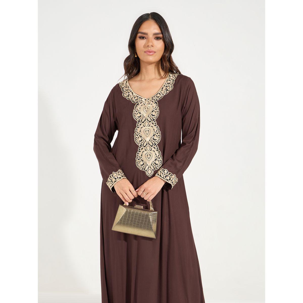 جلابية طويلة بتفاصيل مُطرّزة-women-arabicclothing-jalabiyas-image-2