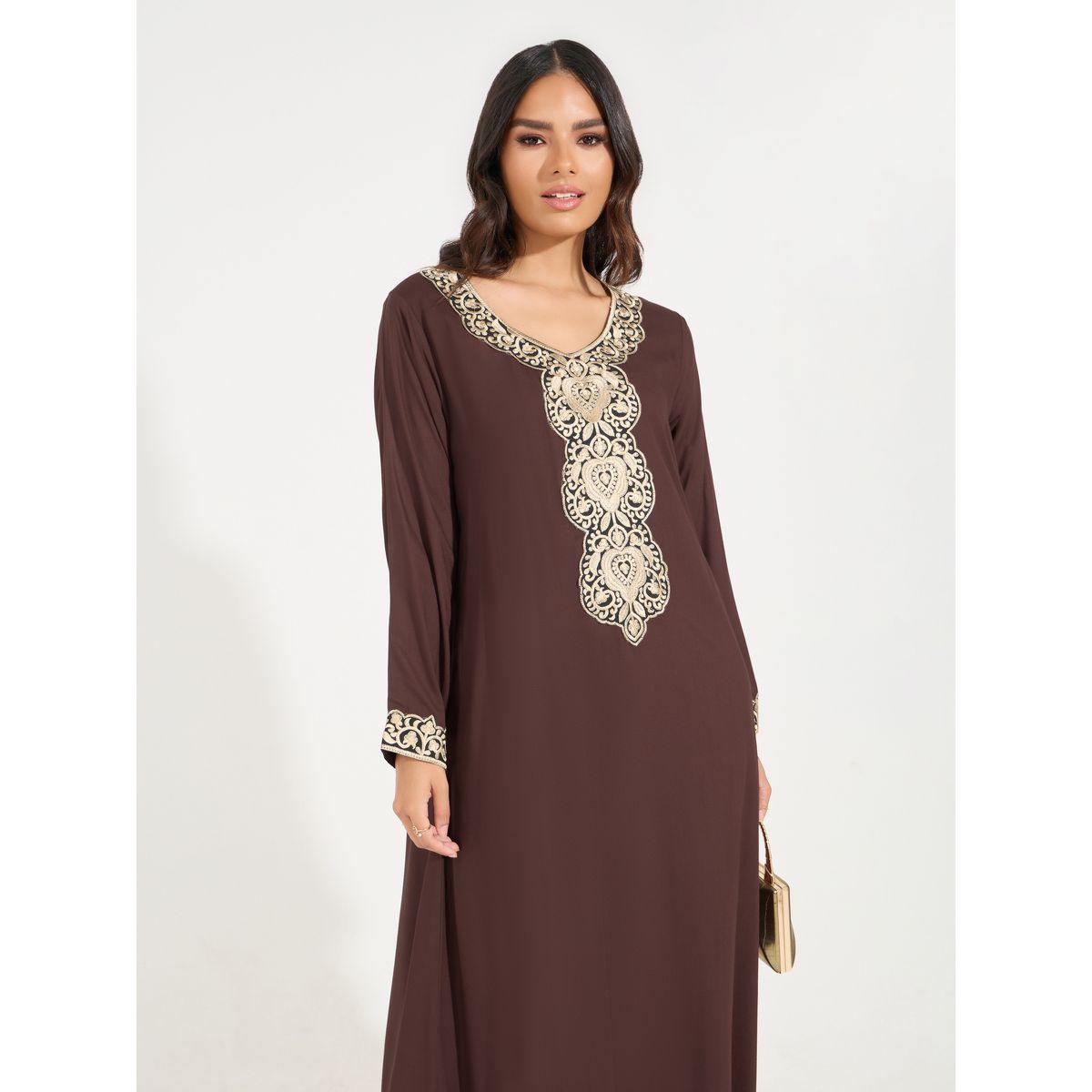 جلابية طويلة بتفاصيل مُطرّزة-women-arabicclothing-jalabiyas-image-5
