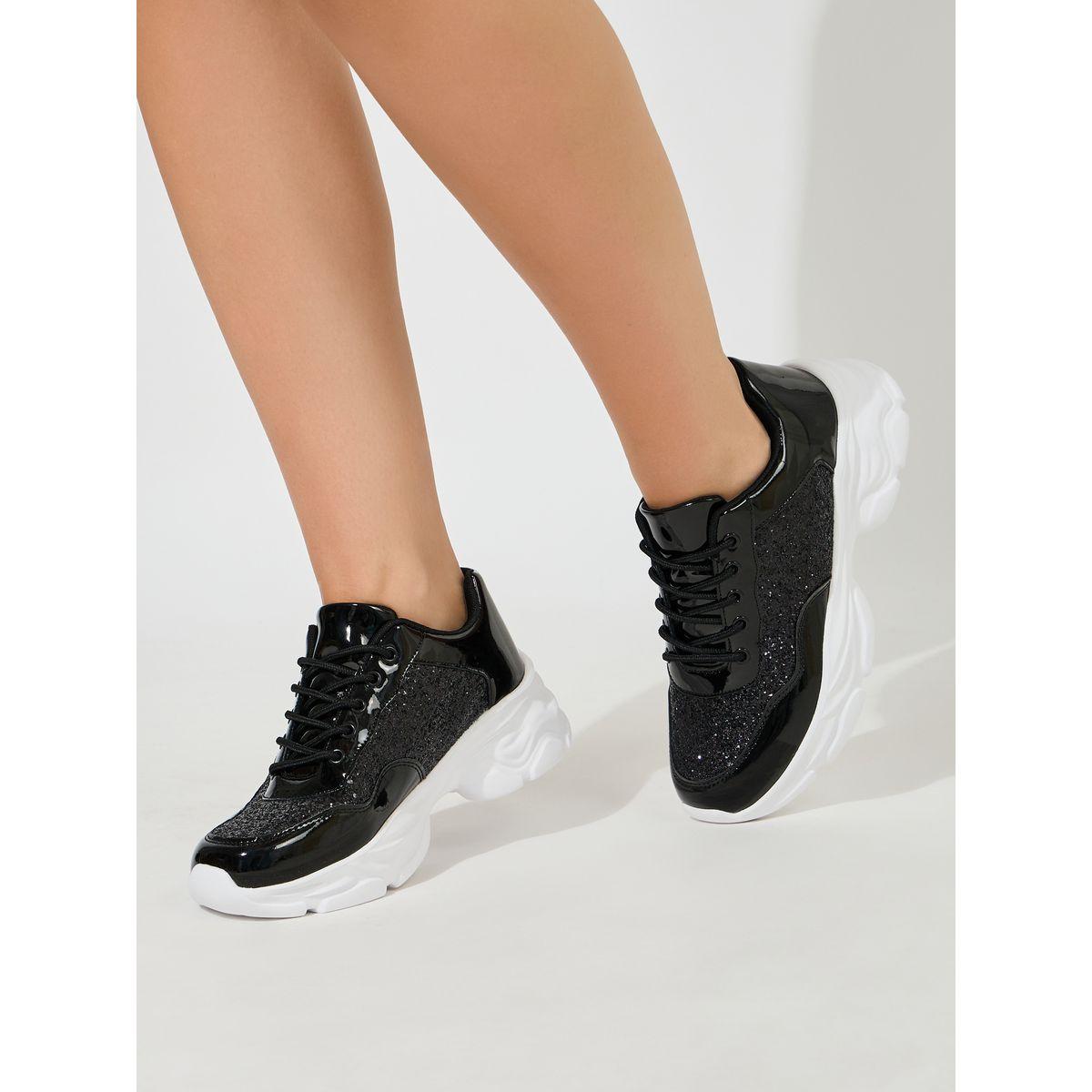 حذاء سنيكرز بتفاصيل بارزة الملمس-women-shoes-sneakers-image-1