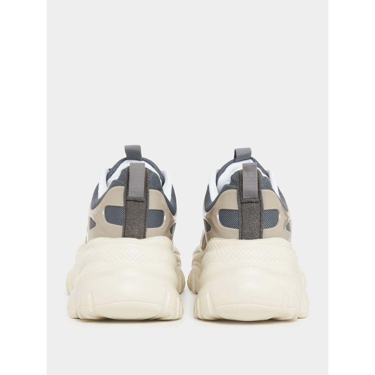 حذاء سنيكرز شانكي بتفاصيل بارزة الملمس-women-shoes-sneakers-image-5