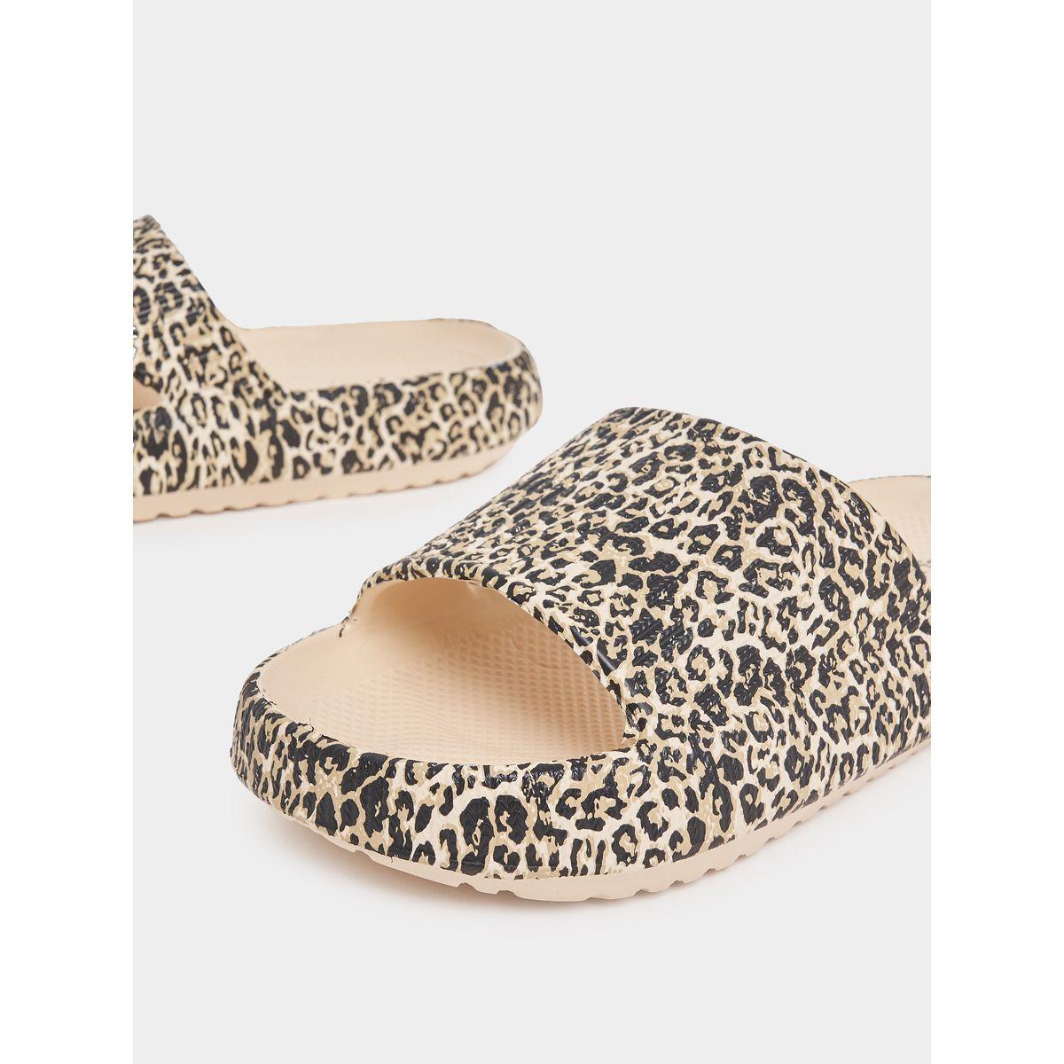 شبشب مطبع بطبعة حيوان-women-shoes-flipflopsandslides-image-4