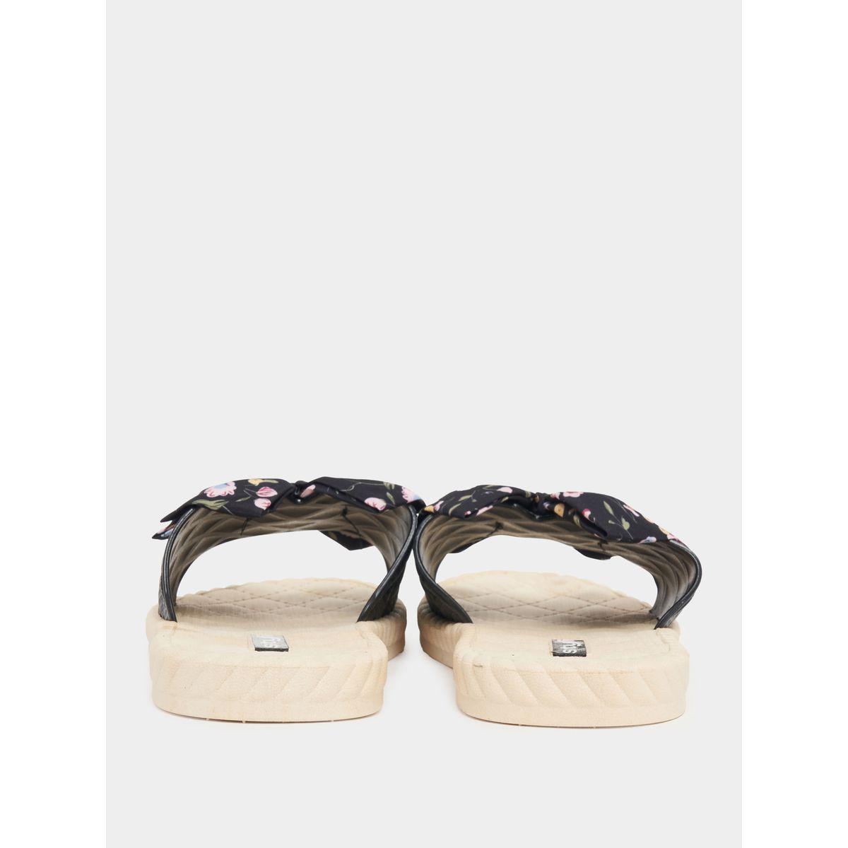 شبشب فلات مزين بربطة فيونكة-women-shoes-flipflopsandslides-image-5