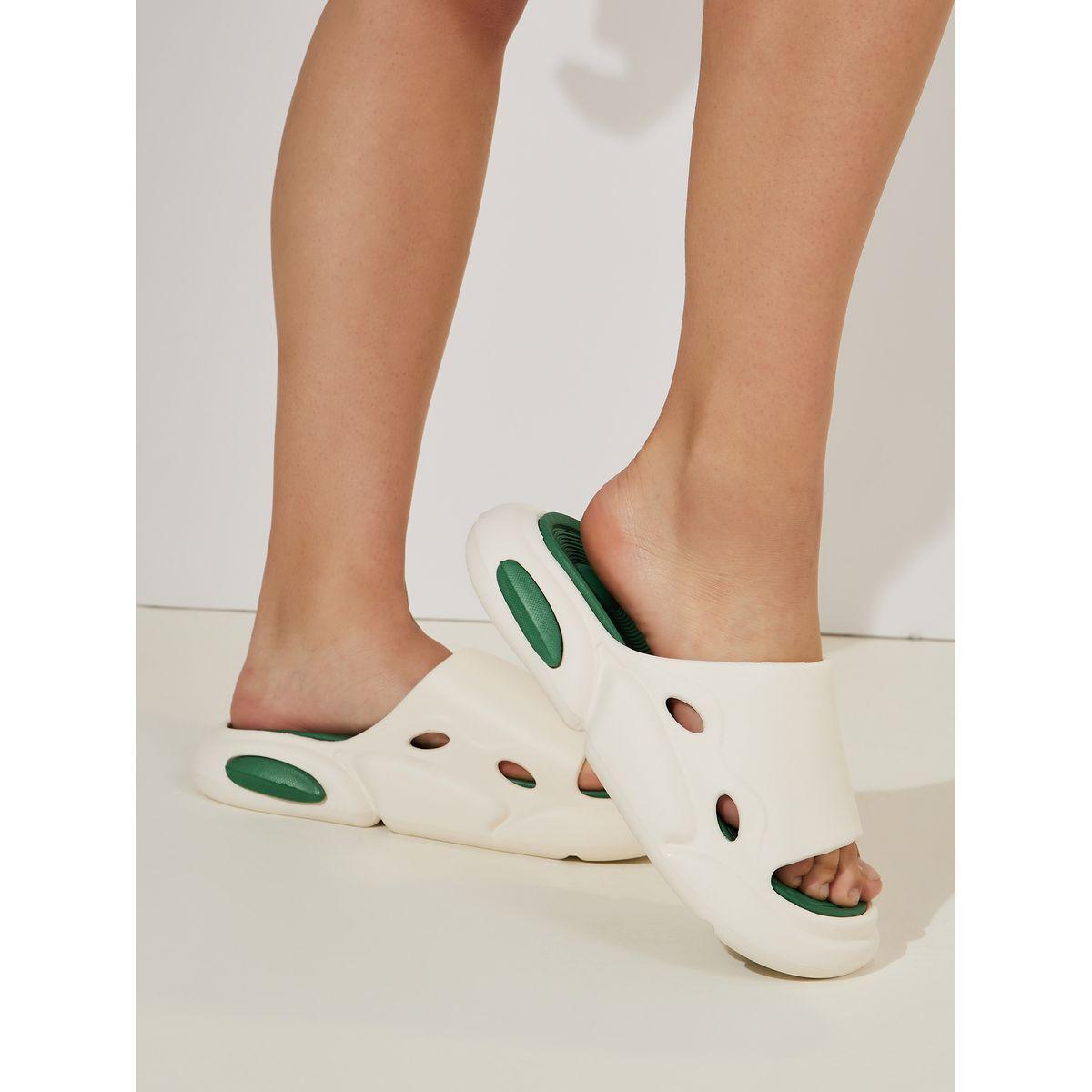 شبشب بكعب شانكي مزين بفتحات-women-shoes-flipflopsandslides-image-7