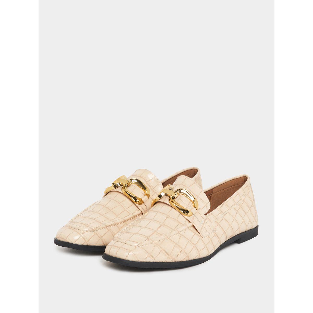 حذاء لوفرز بتفاصيل بارزة الملمس-women-shoes-loafersandmoccasins-image-3